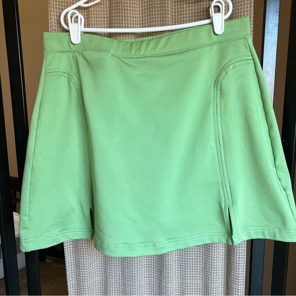 Adidas ClimaCool Golf Skirt. Great condition.size 10